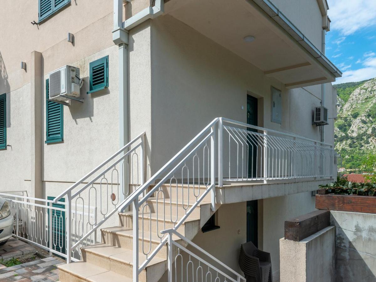 Square Point Apartments Kotor Extérieur photo