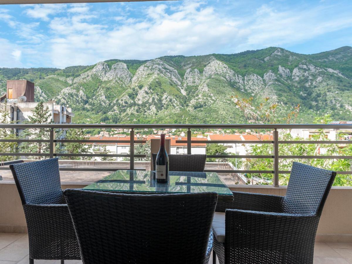 Square Point Apartments Kotor Extérieur photo