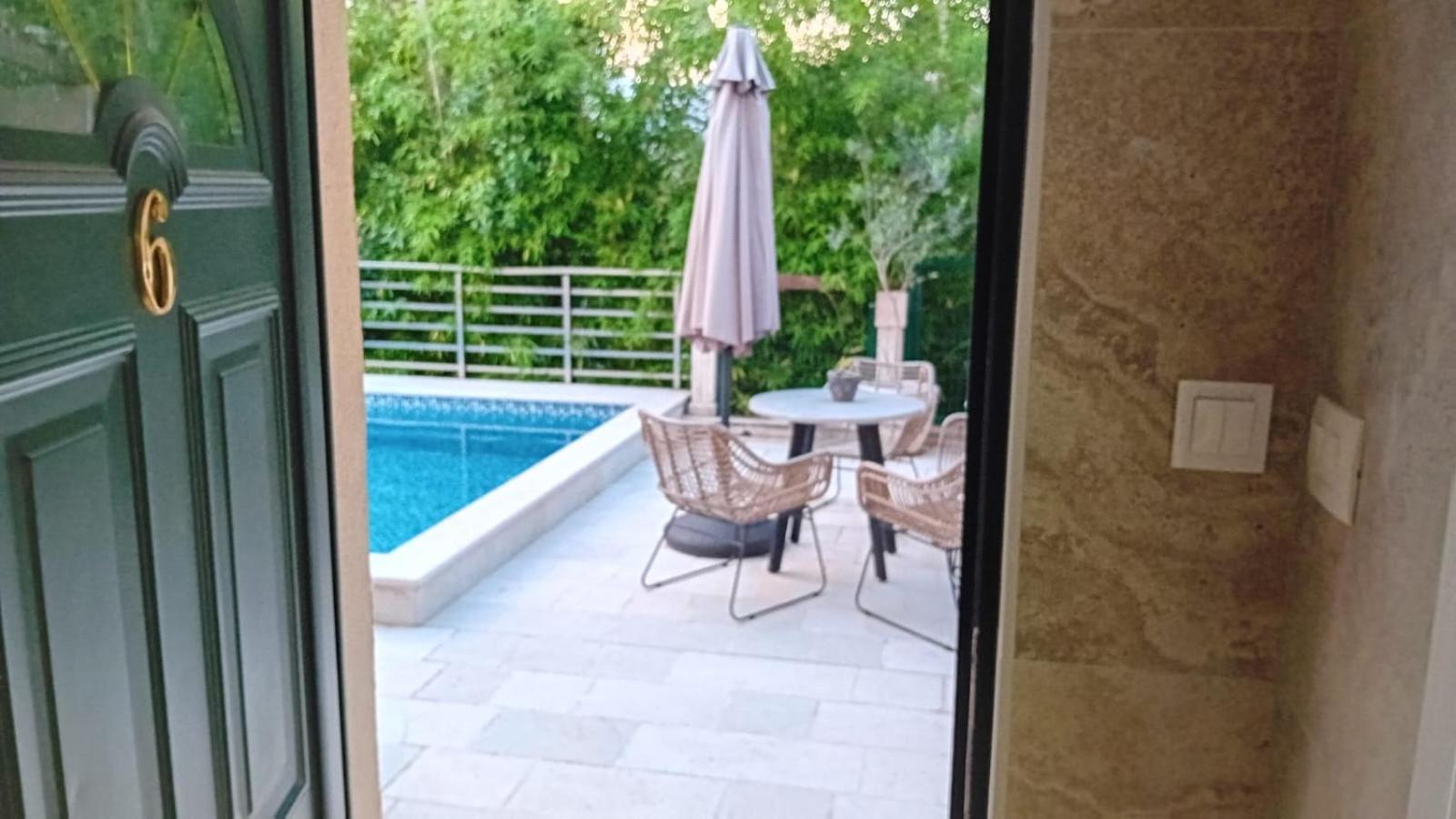 Square Point Apartments Kotor Extérieur photo