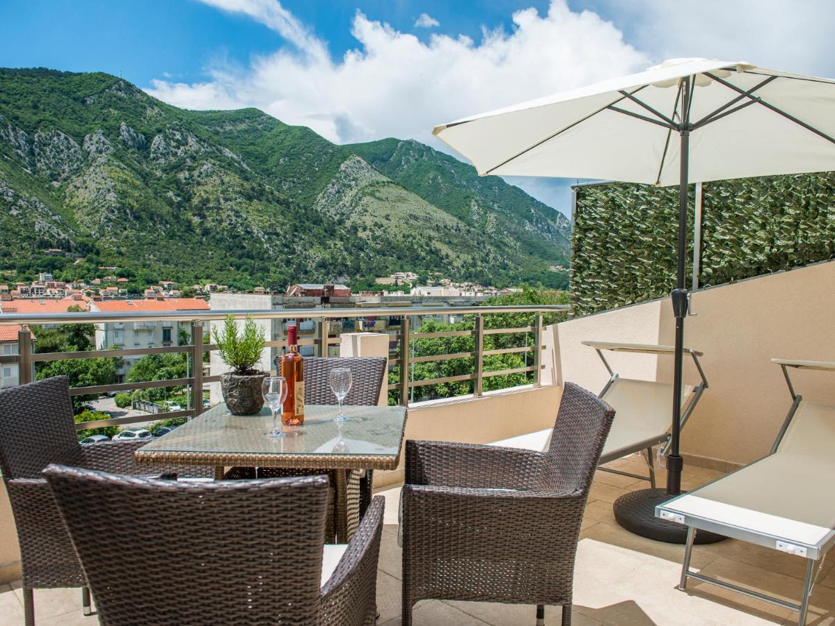 Square Point Apartments Kotor Extérieur photo