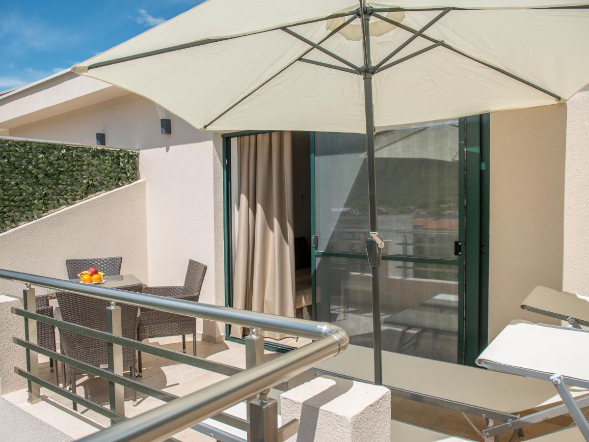 Square Point Apartments Kotor Extérieur photo