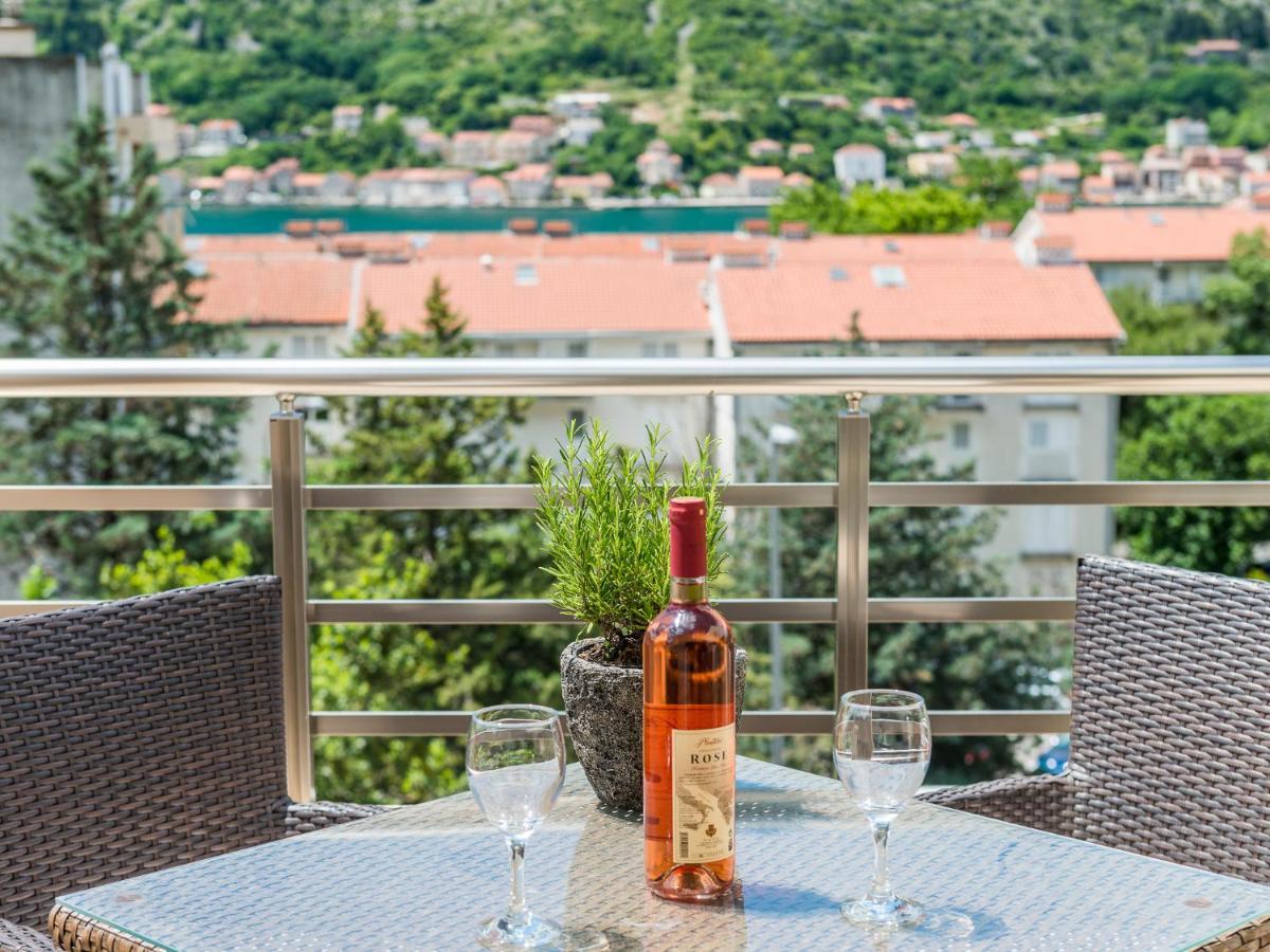 Square Point Apartments Kotor Extérieur photo