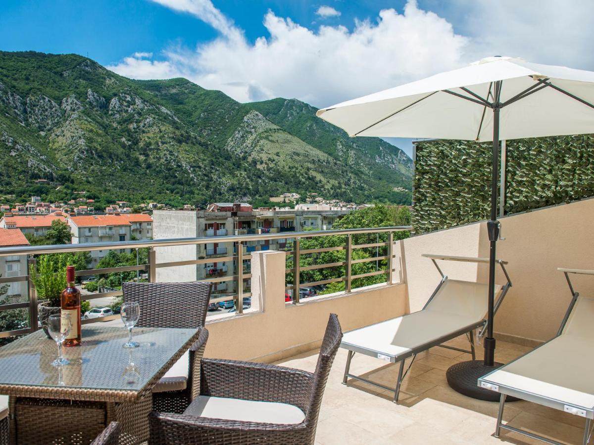 Square Point Apartments Kotor Extérieur photo