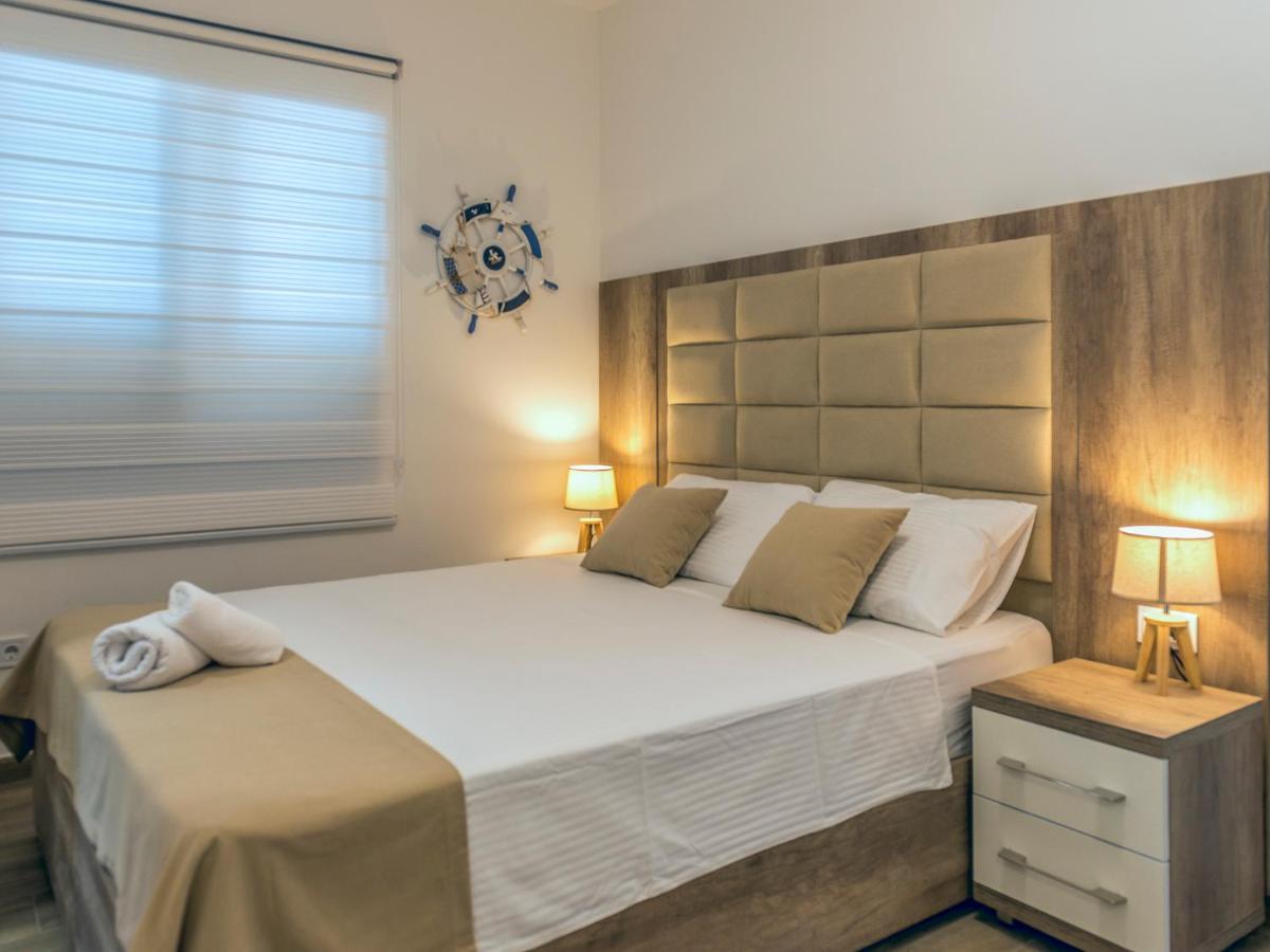 Square Point Apartments Kotor Extérieur photo